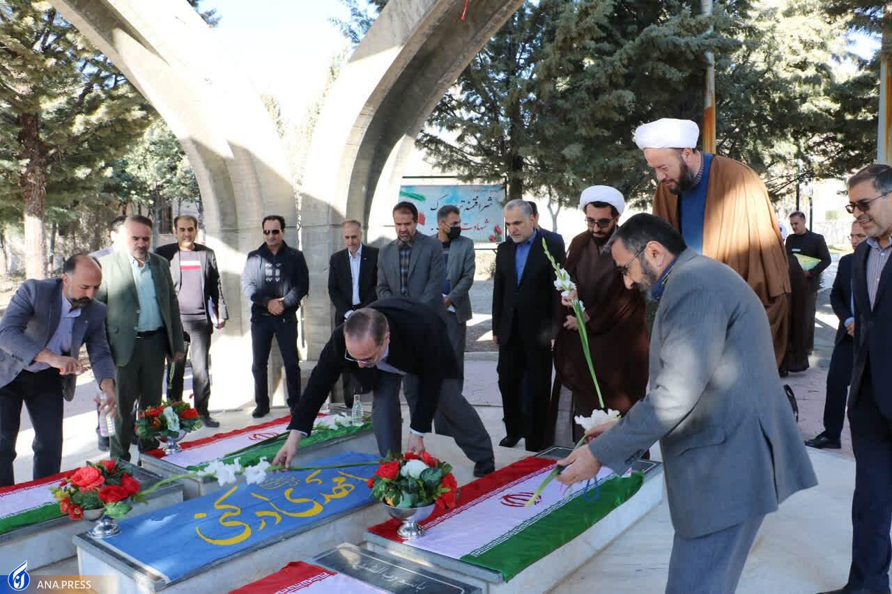 طرح نیروگاه خورشیدی دانشگاه آزاد تا 3 سال آینده پیاده سازی می شود طرح نیروگاه خورشیدی دانشگاه آزاد تا 3 سال آینده پیاده سازی می شود