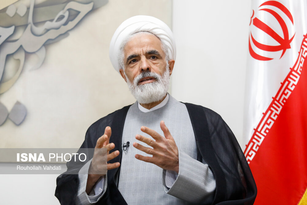 طلا جامعه حقوقی کشور نواقص در تدوین و اجرای قوانین را اطلاع دهند