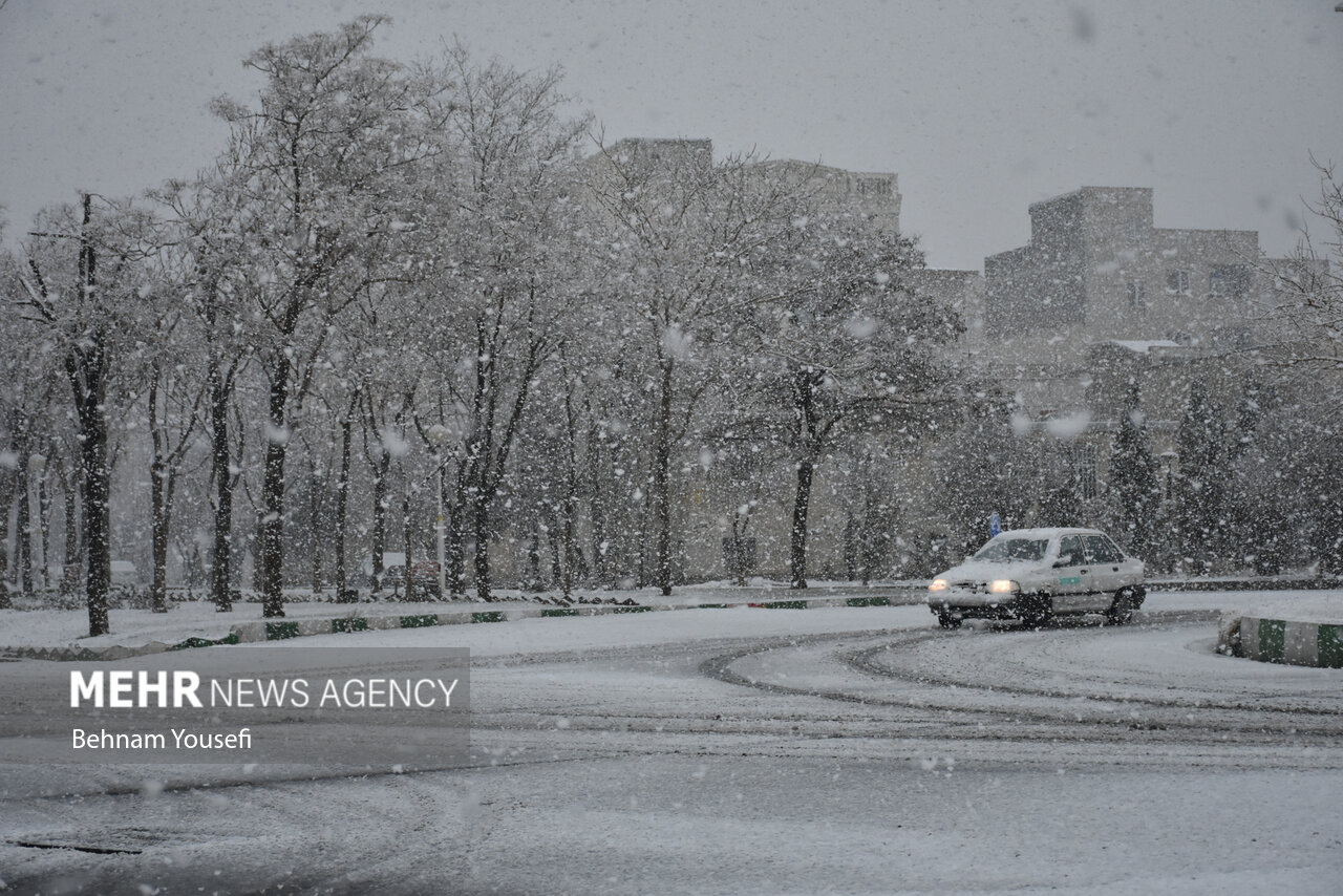 بیشترین برف در کاشان بارید؛ تداوم فعالیت سامانه سرد بارشی در اصفهان - خبرگزاری مهر | اخبار ایران و جهان