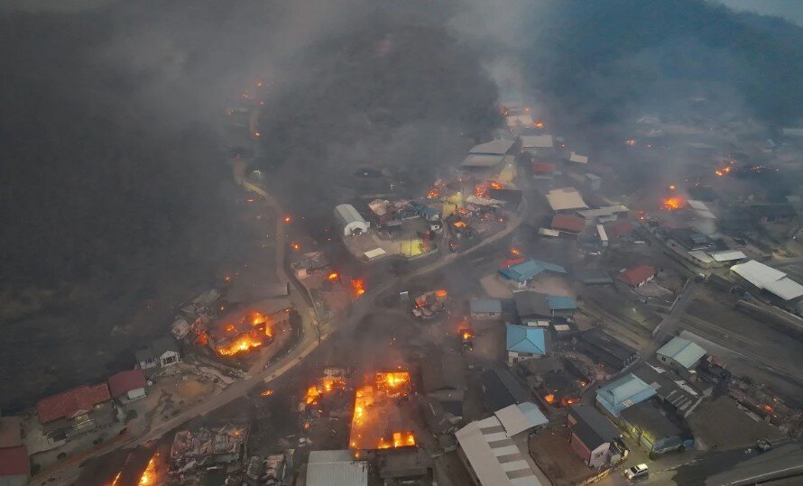 شمار تلفات آتش سوزی‌های جنگلی در کره جنوبی به ۱۸ تن رسید