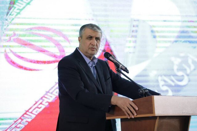 اسلامی: به کوری چشم دشمن نیروگاه هسته‌ای با سوخت تمام ایرانی می‌سازیم