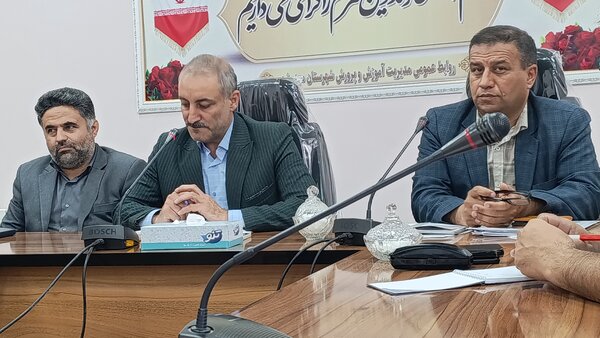 اجرای ۳۰ برنامه هفته معلم در مهدی‌شهر