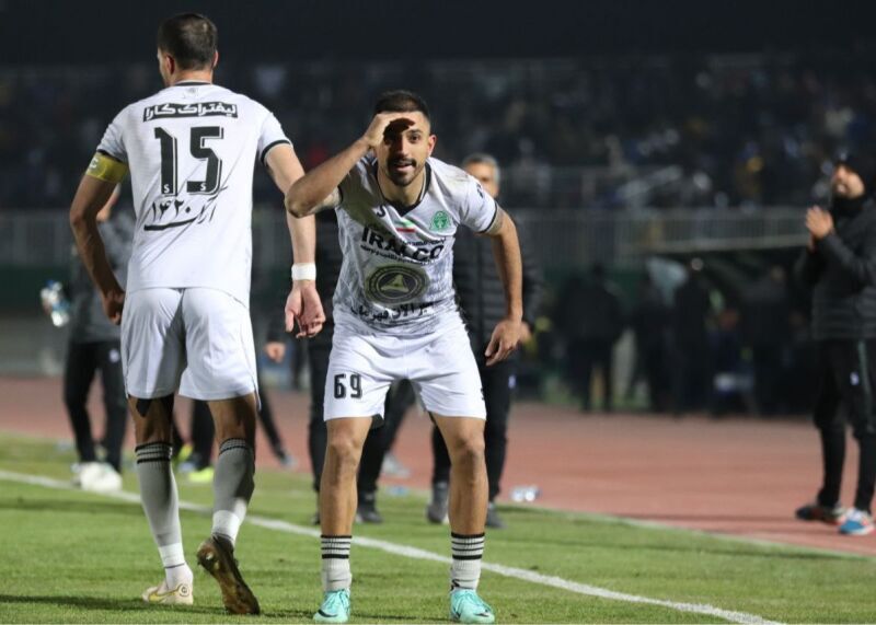 کاظمیان قرارداد سه ساله با پرسپولیس امضا کرد