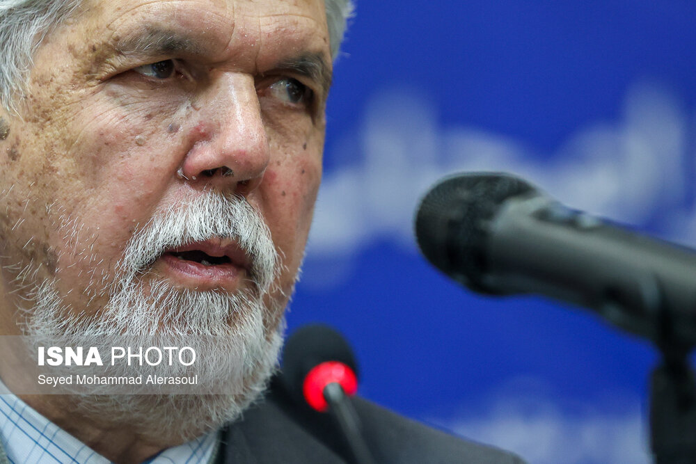 اهمیت فضاهای فرهنگی کمتر از آب و نان نیست