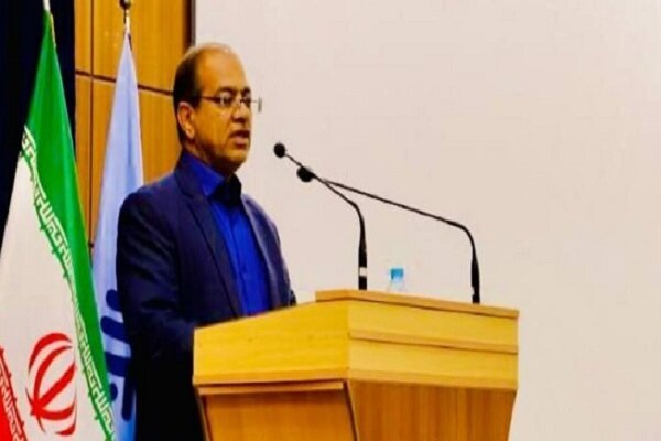 فردوسی نه تنها یک حماسه سرا بلکه یک قهرمان ملیست