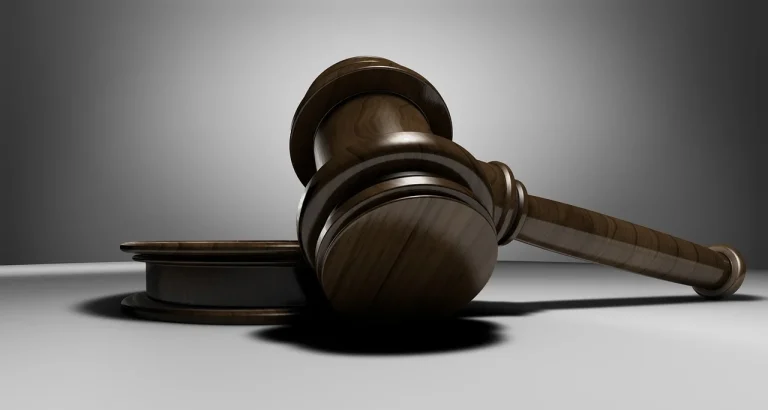 چگونه بهترین وکیل دیوان عدالت اداری را انتخاب کنیم؟